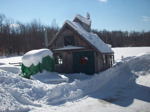 saphouse in big snow Nutkin Knoll Farm Newburgh ME 04444